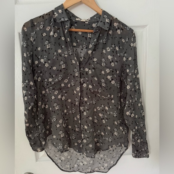 cloth & stone Tops - cloth & stone Gray Floral Sheer Button-Up Blouse